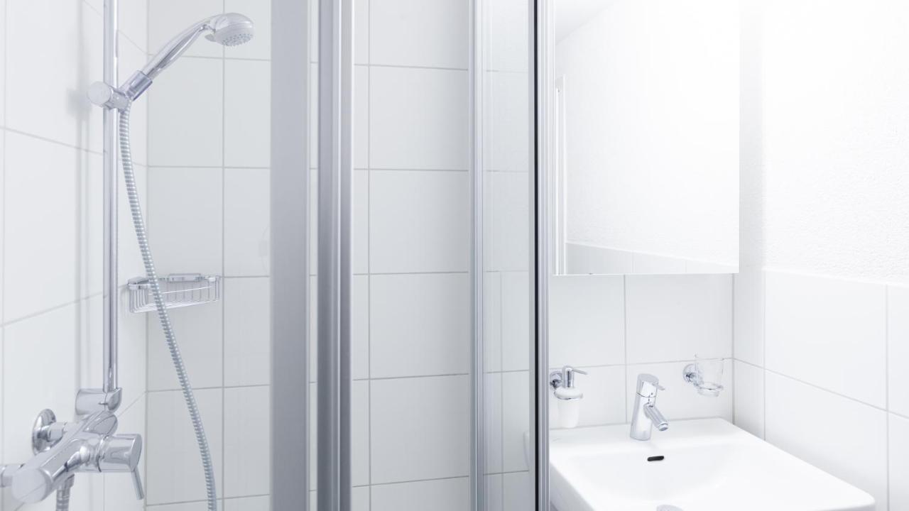 Swiss Star Guesthouse Oerlikon - Contactless Self Check-In Цюрих Екстер'єр фото