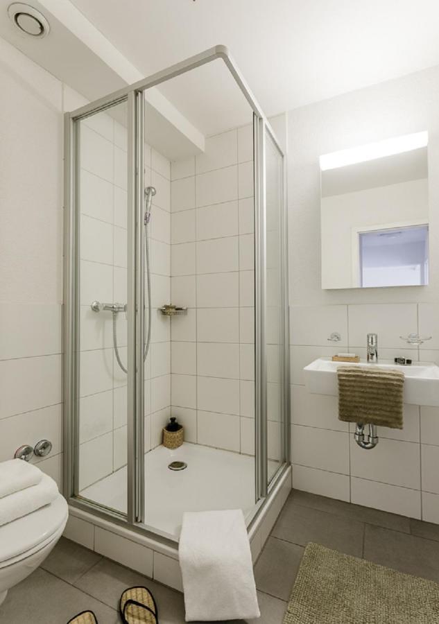 Swiss Star Guesthouse Oerlikon - Contactless Self Check-In Цюрих Екстер'єр фото